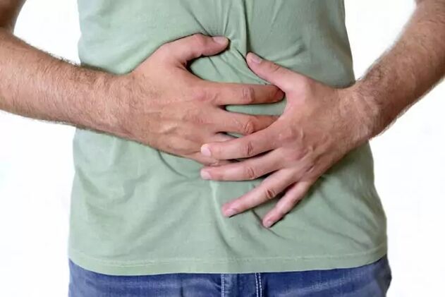 Douleurs abdominales avec invasion élminétique
