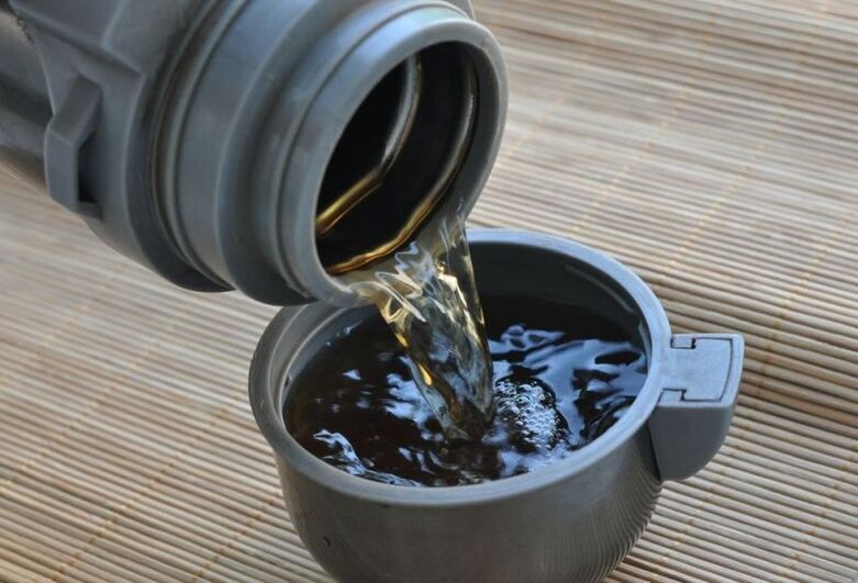 Infusion d'herbes contre les parasites